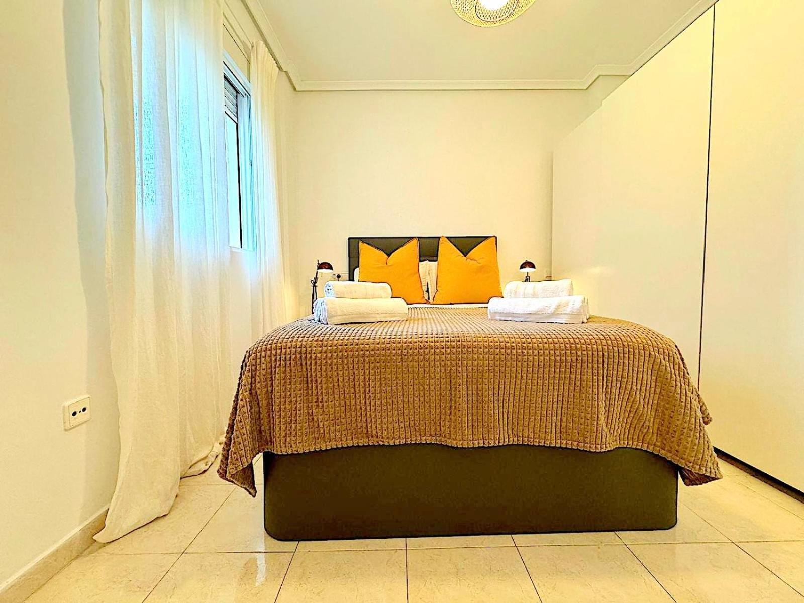 Atico Con Jacuzzi Privado , 1 Min Walk De Playa Levante 圣波拉 外观 照片