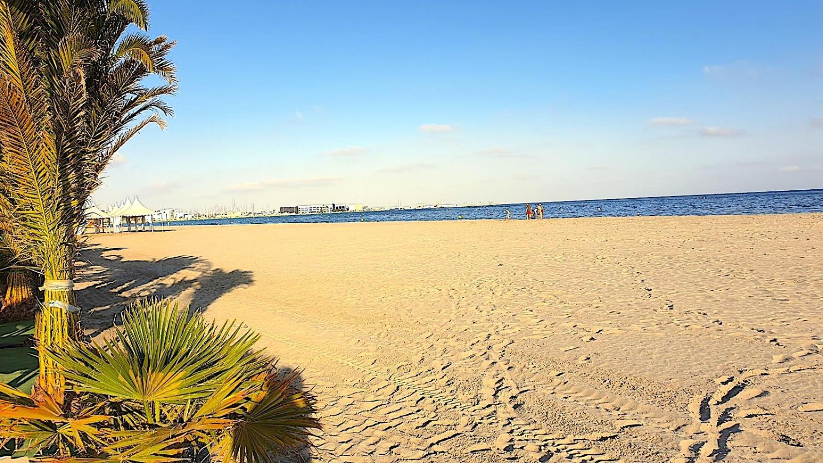 Atico Con Jacuzzi Privado , 1 Min Walk De Playa Levante 圣波拉 外观 照片