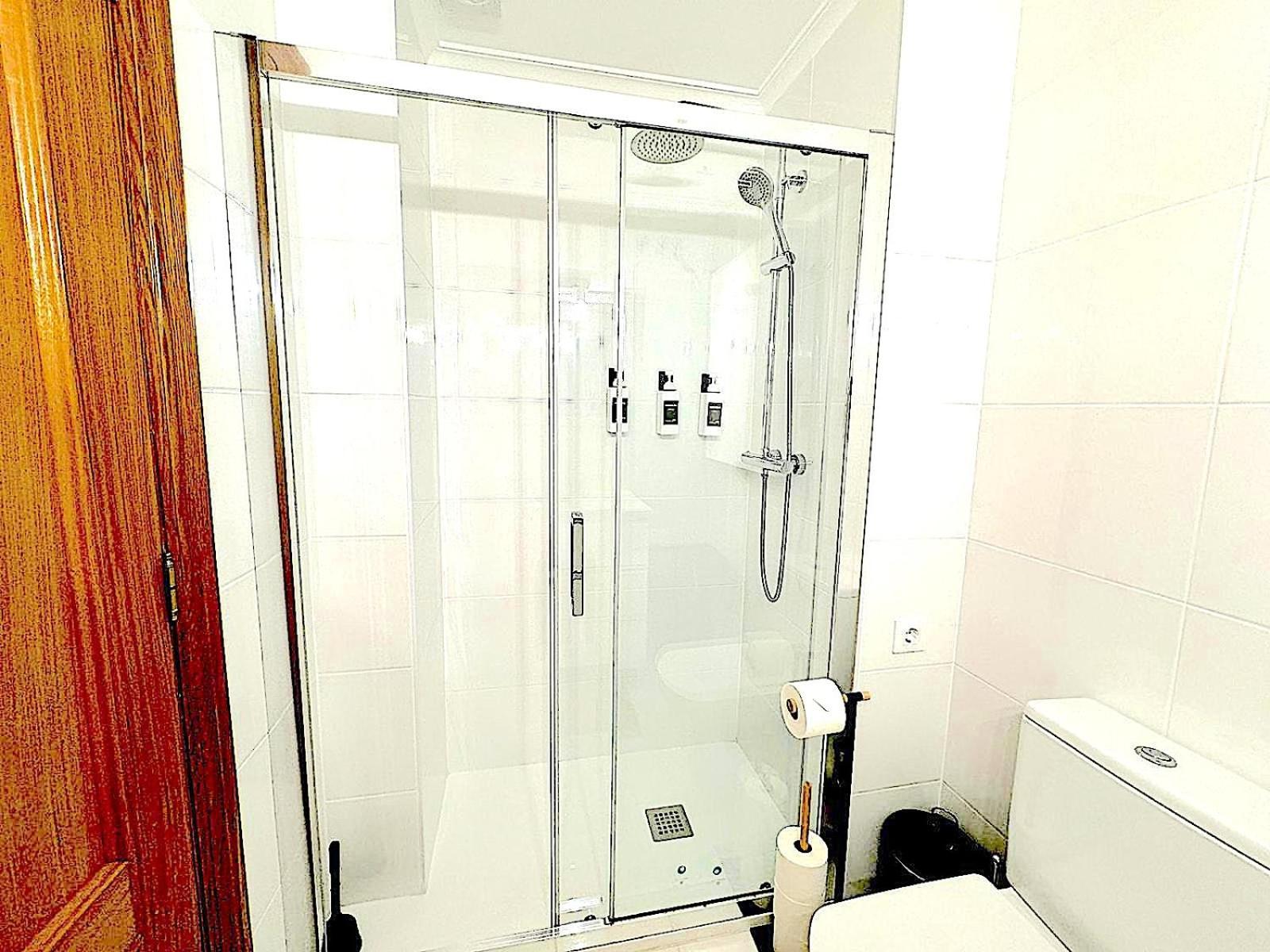 Atico Con Jacuzzi Privado , 1 Min Walk De Playa Levante 圣波拉 外观 照片