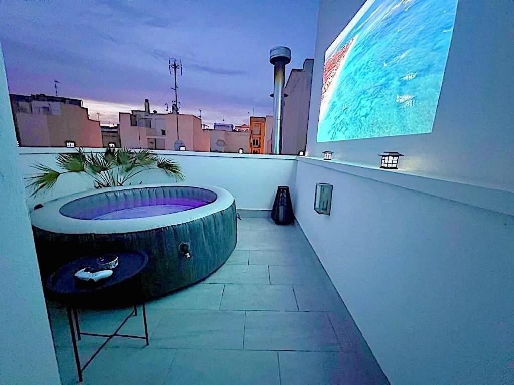 Atico Con Jacuzzi Privado , 1 Min Walk De Playa Levante 圣波拉 外观 照片